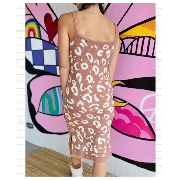 𝅺COZY Sleeveless Midi Dress - Picture 8 of 12